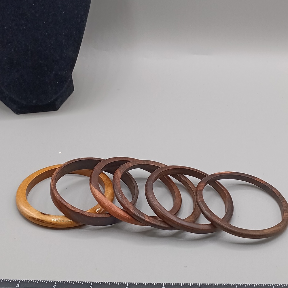 Lot of 6 mixed natural wood bracelets